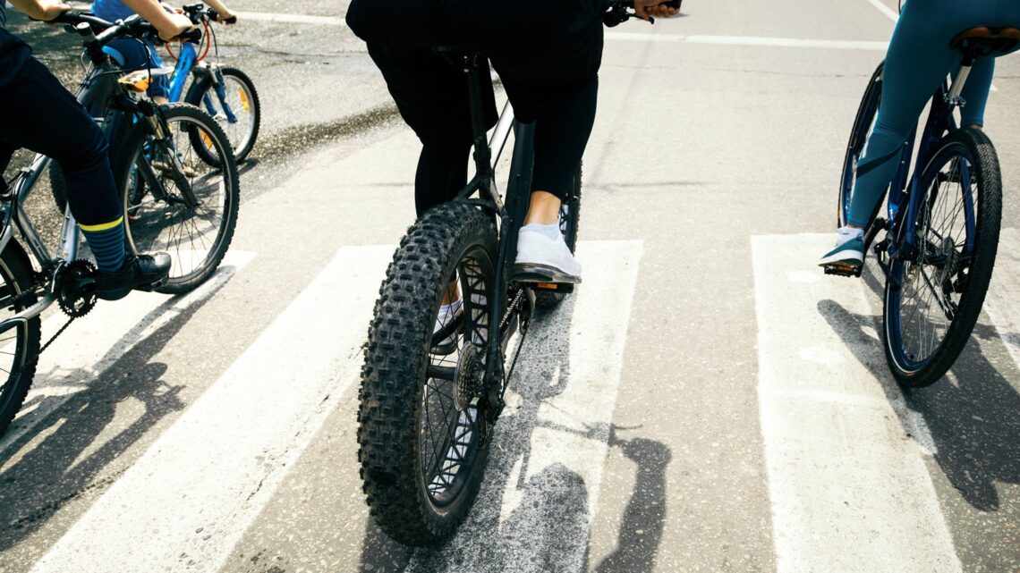 In Rotterdam gaan ze mensen op fatbikes hard aanpakken, terecht?